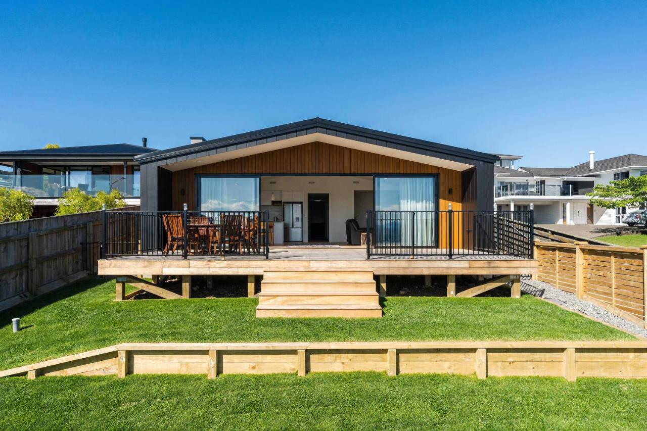 Lakeview Terrace - Taupo Holiday Home Bagian luar foto