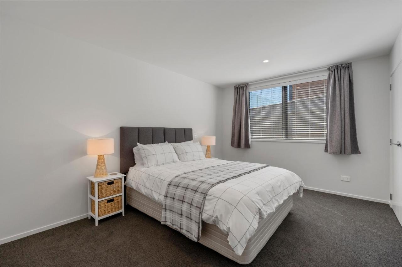 Lakeview Terrace - Taupo Holiday Home Bagian luar foto